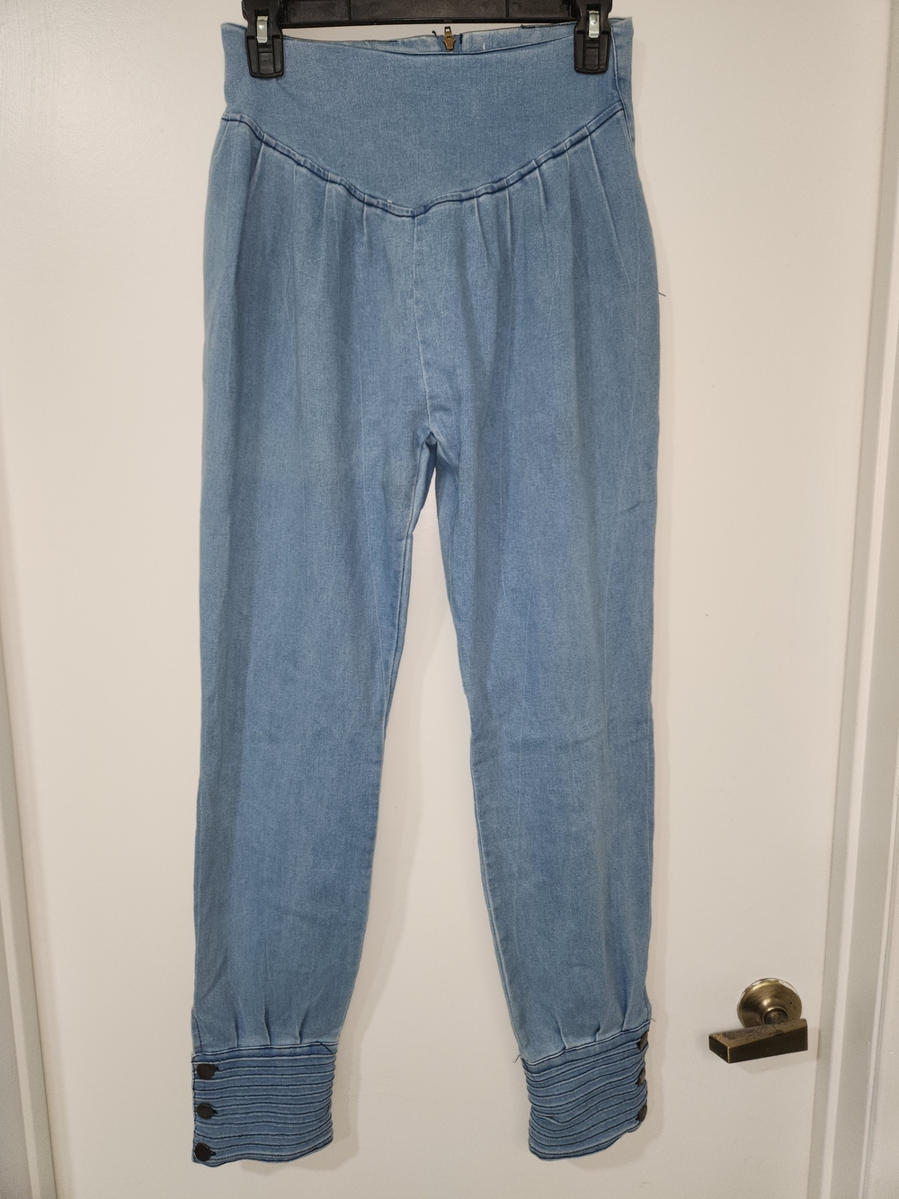 Light Blue Women's High-Waist Pull-On Jeans